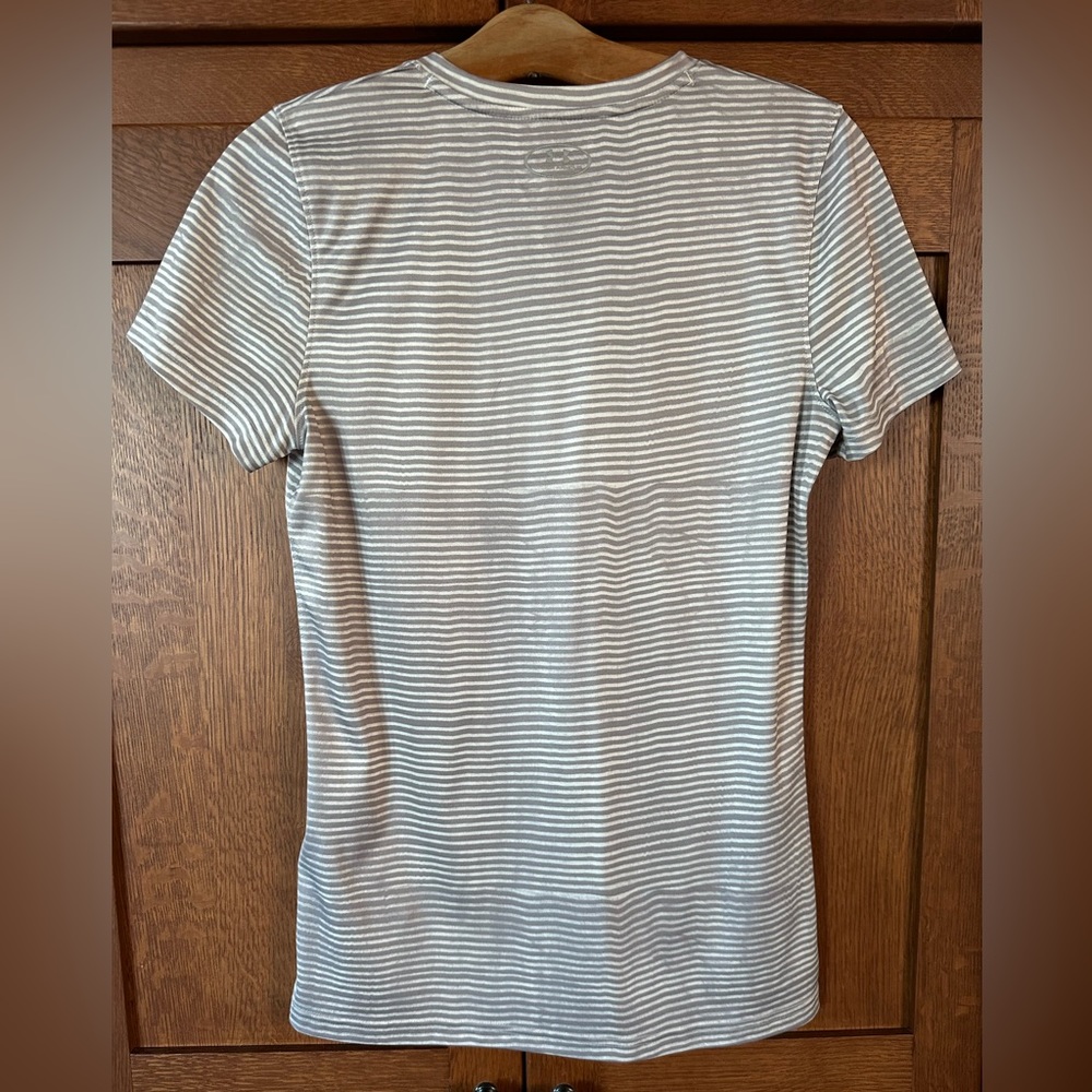 Under Armour top. Khaki & white striped. Medium. - Picture 7 of 11